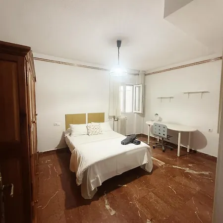 En El Centro De La Ciudad Homestay *